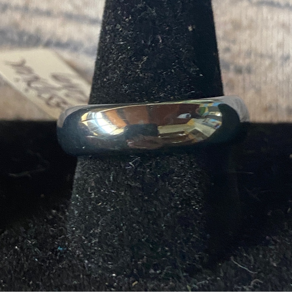 Obsidian ring